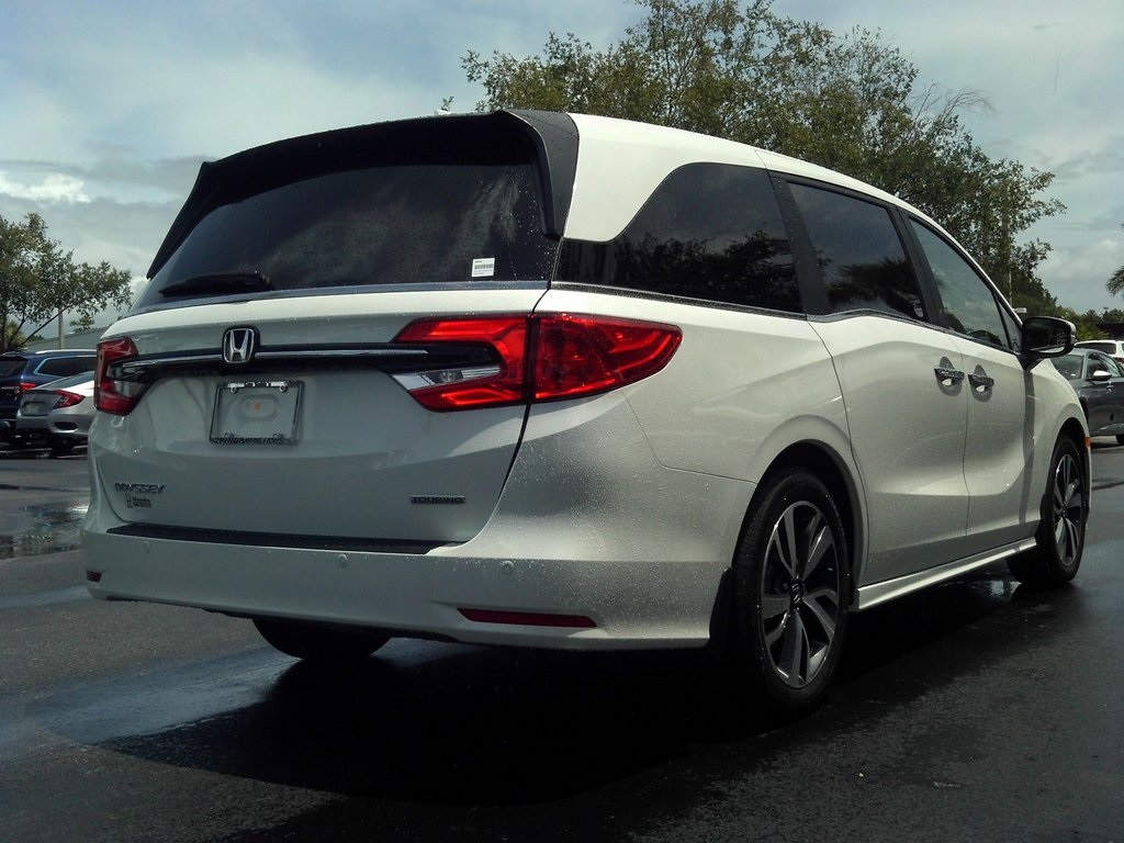 2021 honda odyssey white